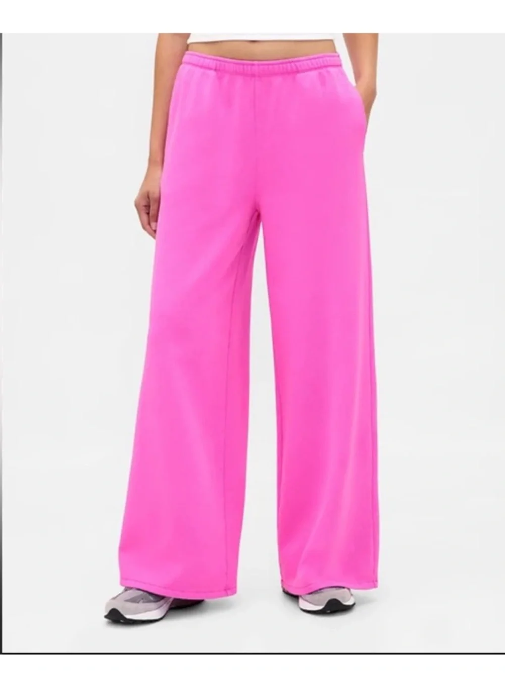 GAP VintageSoft Logo Baggy Sweatpants Sugar Plum Neon Pink NWOT Sz M - Picture 1 of 6